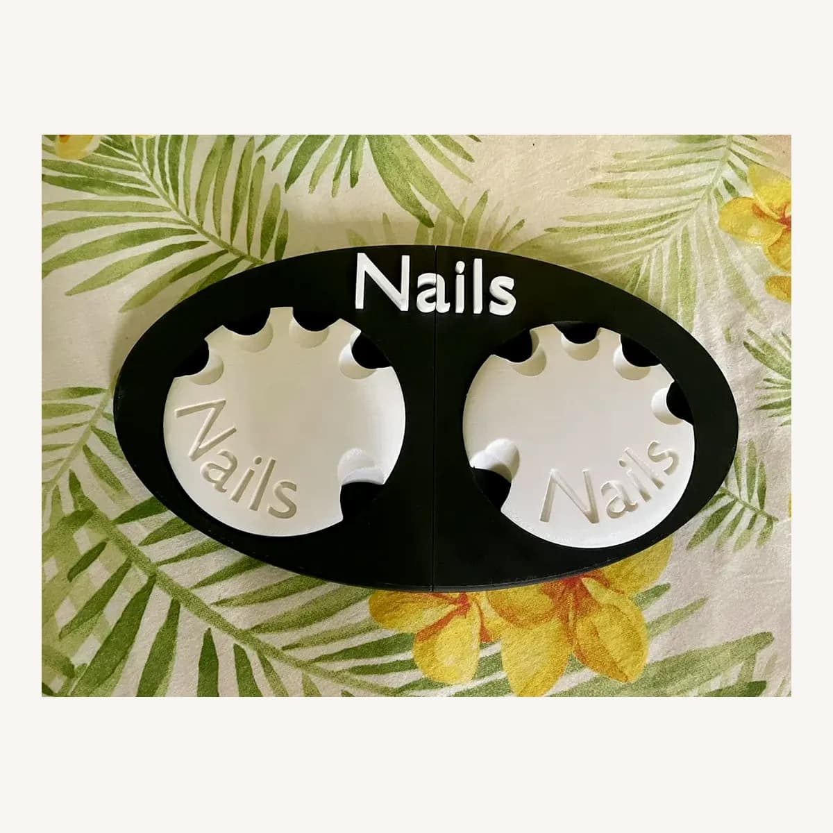 Dual-Hand Nails Viewer