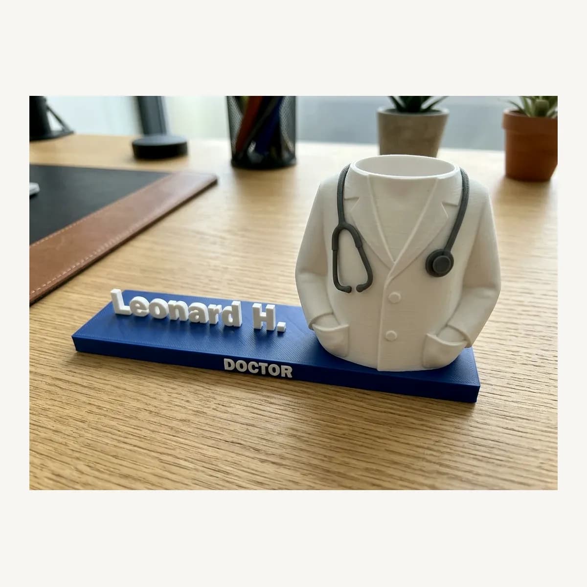 Personalized Doctor Pen Holder & Name Stand