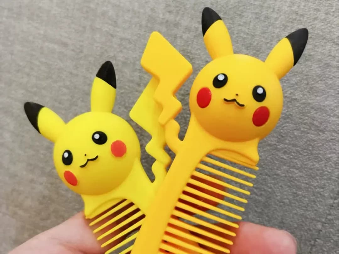 Pikachu-Themed Decorative Comb